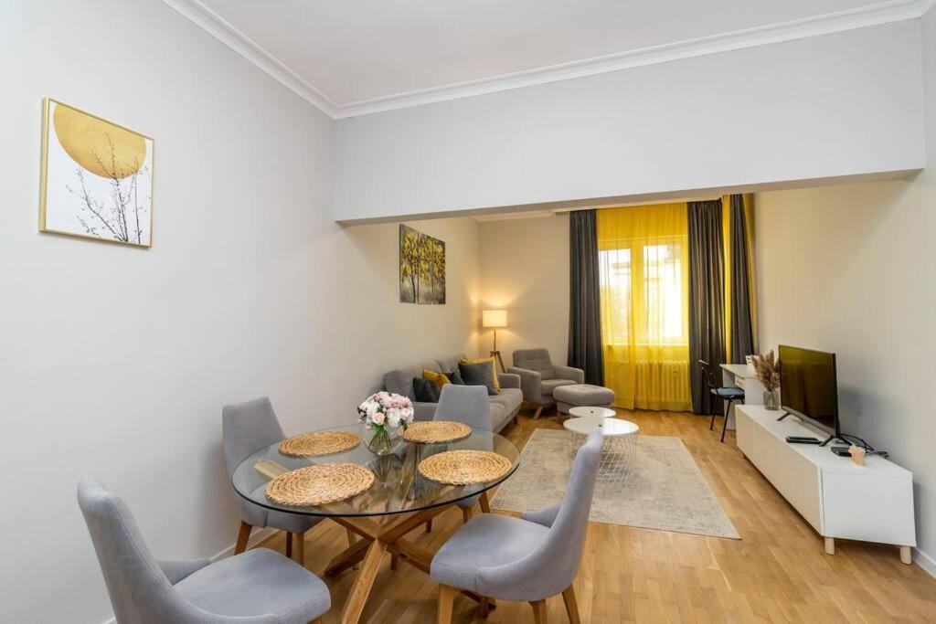 Spacious Aristocratic Apt. With A Colourful View Sofia Eksteriør billede