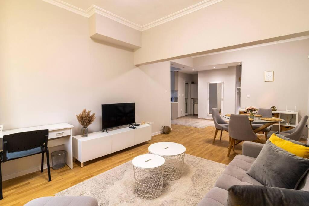 Spacious Aristocratic Apt. With A Colourful View Sofia Eksteriør billede